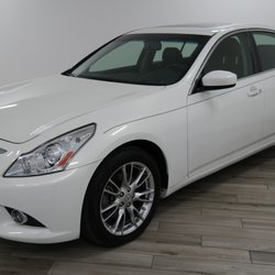 St. Charles Motors - AWD Luxury vehicles