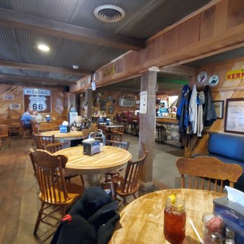 Top Hog - Main dining room area with front counter pictured here towards the back. Call in orders and payments can be made there. - Barbeque Near Me - Gallatin, Tennessee Top Hog - Main dining room area with front counter pictured here towards the back. Call in orders and payments can be made there. - Barbeque Near Me - Gallatin, Tennessee