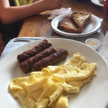 Olde Post Restaurant - a plate of breakfast food - New American Near Me - Chester, New Hampshire