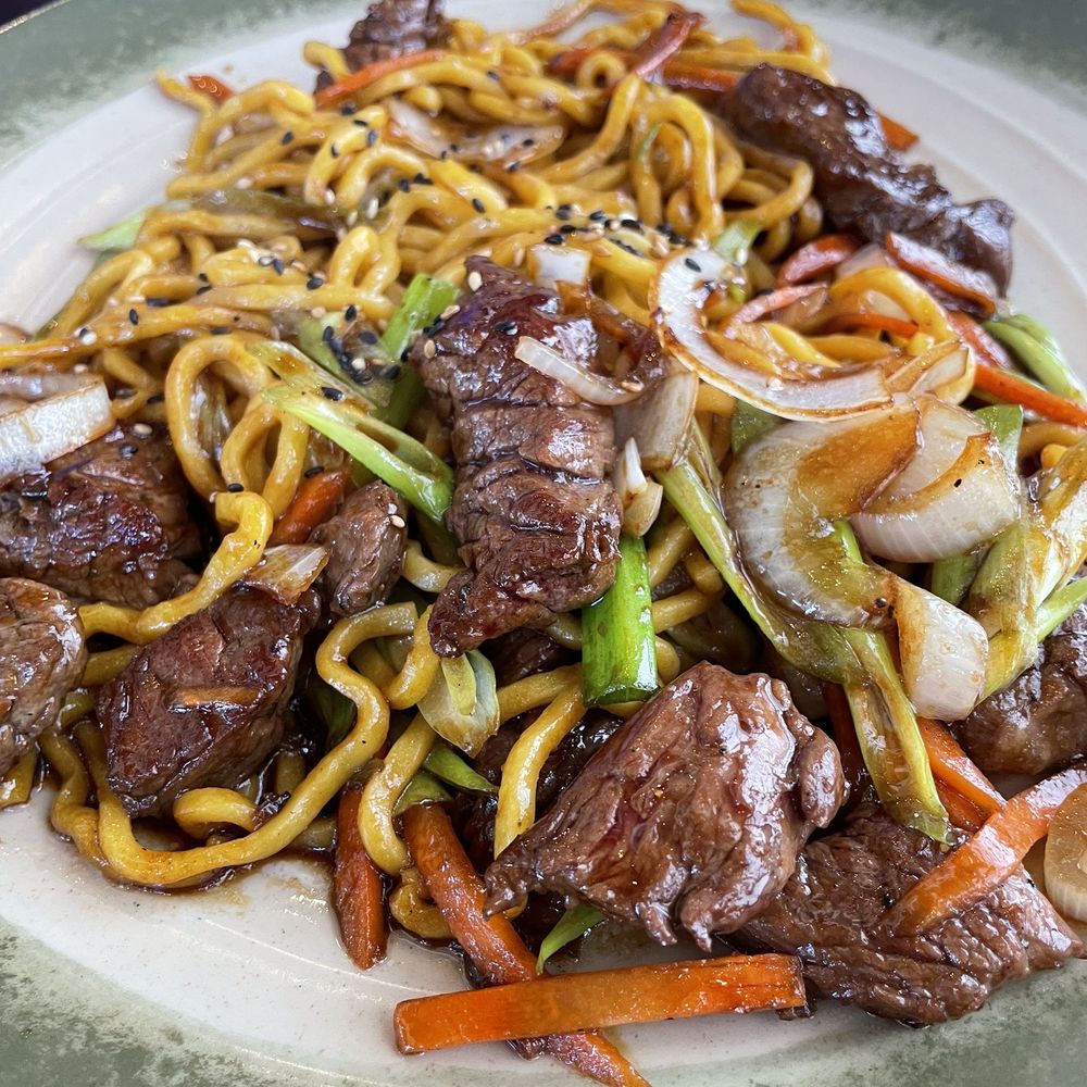 Ku-Ru Sushi & Grill - Teriyaki Noodles with Sirloin Steak - Japanese Near Me - Hickory, North Carolina Ku-Ru Sushi & Grill - Teriyaki Noodles with Sirloin Steak - Japanese Near Me - Hickory, North Carolina