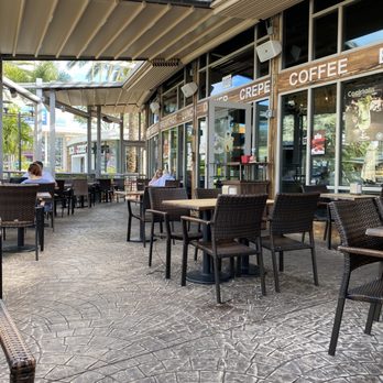 iCafe de Paris - Patio - Creperies Near Me - Orlando, Florida