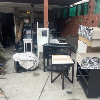 Charm City Haulers - Junk Removal & Hauling Near Me - Baltimore, Maryland