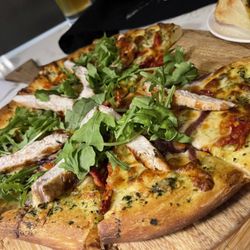 Back Bay Gourmet - Pesto Chicken pizza!
