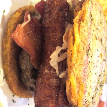 Jenavies Cafe - Dominican slider - Latin American Near Me - Bronx, New York Jenavies Cafe - Dominican slider - Latin American Near Me - Bronx, New York