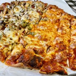 Nonna’s Pizzeria and Pub - 1/2 Cheese, Papperoni, Mushroom & Green Olive + 1/2 Cheese & Sausage Pizza