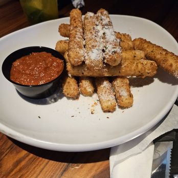 Miller's Ale House - Sports Bars Near Me - Davie, Florida