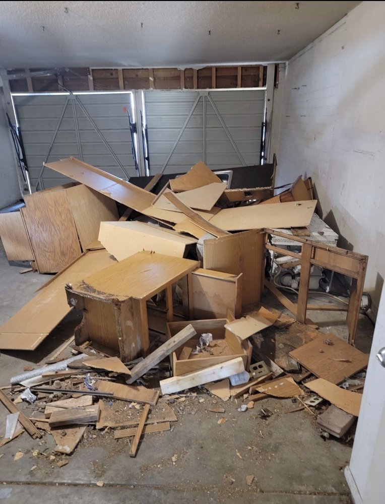 LOCAL JUNK REMOVAL & HAULING Request a Quote Queen Creek, Arizona