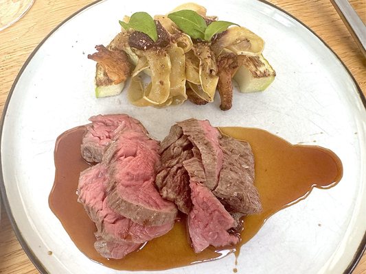 MAST Weinbistro by null