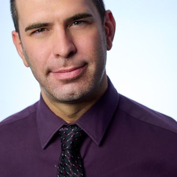 Simi Optometric - Dr. Strickland has been practicing for 17 years and loves serving Simi Valley and the surrounding community. He's a fun and thorough doctor - Optometrists Near Me - Simi Valley, California Simi Optometric - Dr. Strickland has been practicing for 17 years and loves serving Simi Valley and the surrounding community. He's a fun and thorough doctor - Optometrists Near Me - Simi Valley, California