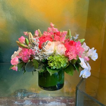 Ladybug Flowers - Florists Near Me - Sausalito, California Ladybug Flowers - Florists Near Me - Sausalito, California
