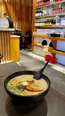 Mẹcha Noodle Bar by null