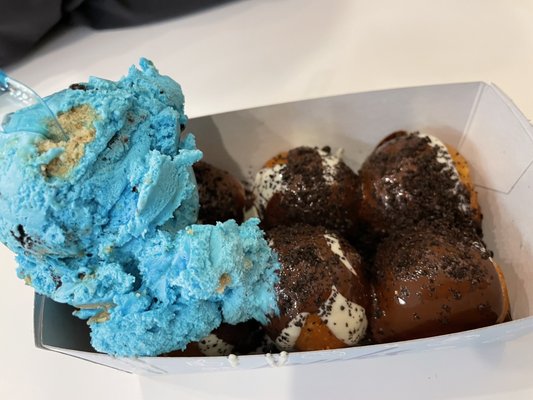 Louks Greek Baby Donuts by null
