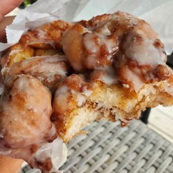 South Woodstock Country Store - The apple fritter is amazing!