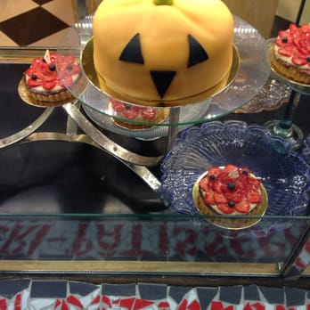 Brot - Halloweentårta - Bakeries Near Me - Stockholm, Alberta Brot - Halloweentårta - Bakeries Near Me - Stockholm, Alberta