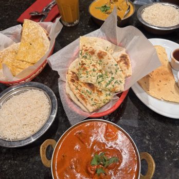 Taj Palace - Chicken Tikka Masala Garlic Naan Cheese Garlic Naan Lamb Korma - Indian Near Me - Las Vegas, Nevada