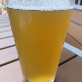 Ghost Isle Brewery - Cruzin' Cantilever Midwest IPA - Brewpubs Near Me - New Buffalo, Michigan