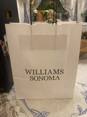 Williams-Sonoma by null
