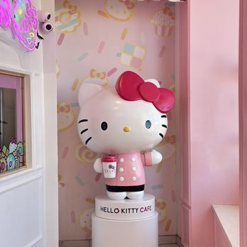 Hello Kitty Cafe - Cafes Near Me - Irvine, California