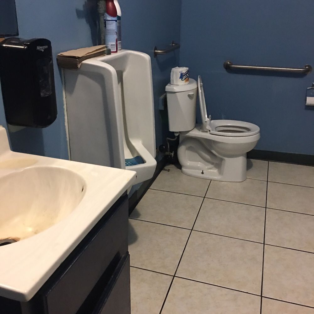 Pelican Grill - Small but clean bathroom. - Breakfast & Brunch Near Me - Seabrook, Texas Pelican Grill - Small but clean bathroom. - Breakfast & Brunch Near Me - Seabrook, Texas