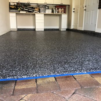 Epoxy Bae Florida - a garage floor with epoxy - Flooring Near Me Epoxy Bae Florida - a garage floor with epoxy - Flooring Near Me