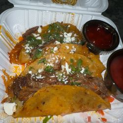 De Leon Foods - Birria Tacos