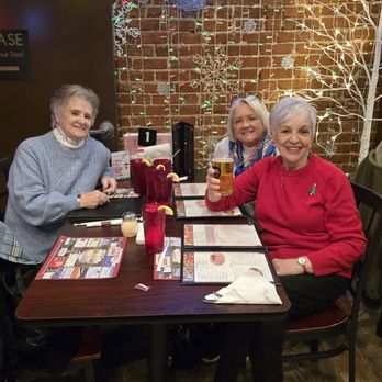 La Dolce Casa - Me in red along with 2 of my favorite people - Pizza Near Me - Tamaqua, Pennsylvania La Dolce Casa - Me in red along with 2 of my favorite people - Pizza Near Me - Tamaqua, Pennsylvania