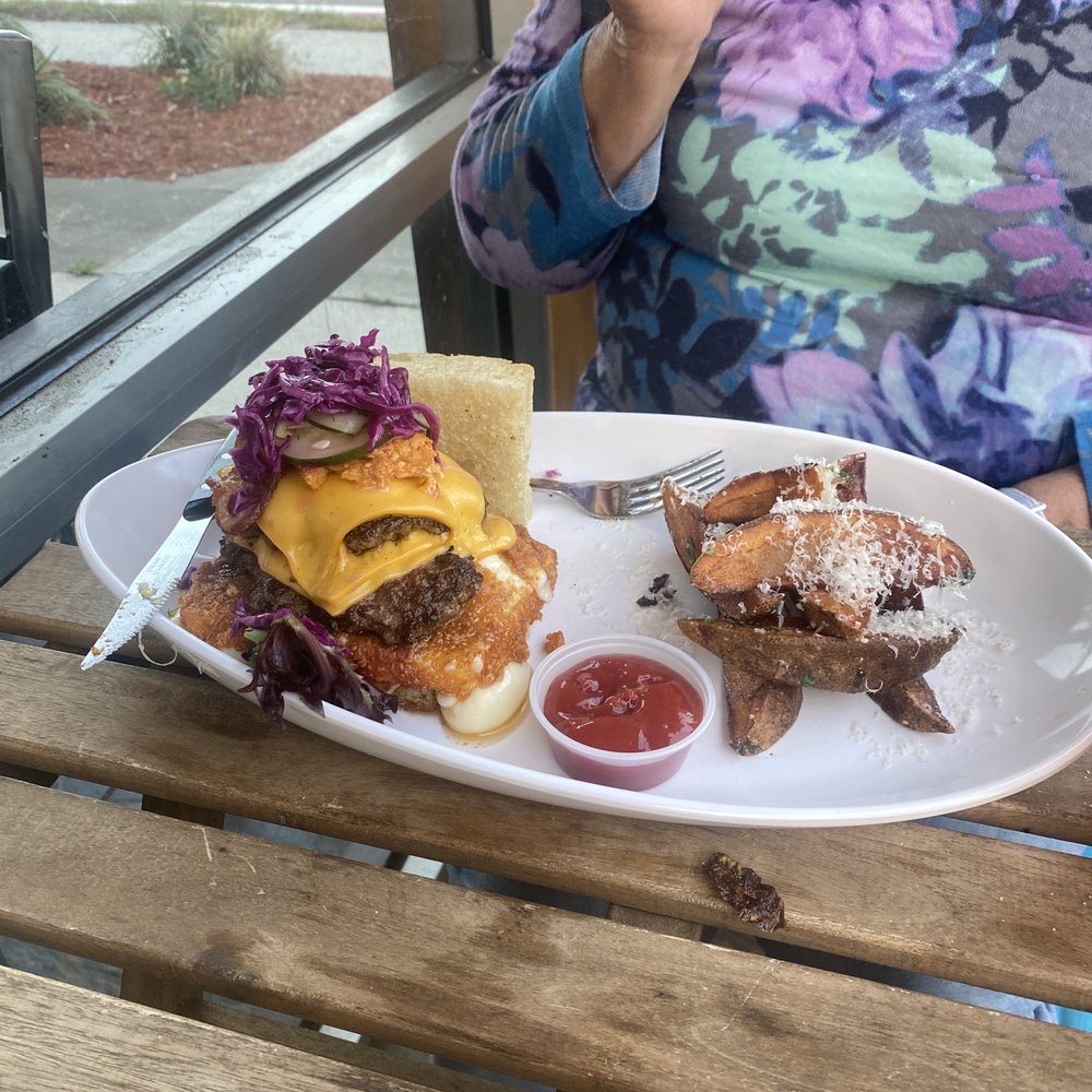 Fork & Hen - Burger - Soul Food Near Me - Sarasota, Florida Fork & Hen - Burger - Soul Food Near Me - Sarasota, Florida