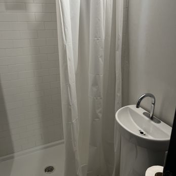 Abpopa Hillcrest - Bathroom - Vacation Rentals Near Me - San Diego, California