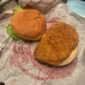Wendy's - A Spicy Chicken Sandwich - Burgers Near Me - Nanuet, New York