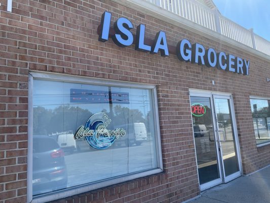 Isla Pacific Grocery by null