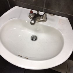 Sunmart Travel Plaza - The sink was nasty! Old dried soap. Missing handle...