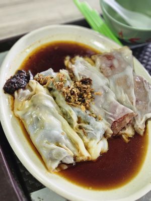 Old Airport Road Food Centre by null