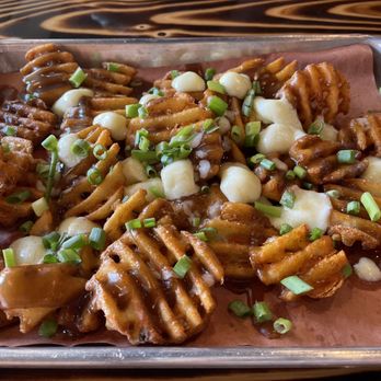 Lil' Bitta Bull  BBQ - A Poutine - Barbeque Near Me - Cambridge, Maryland