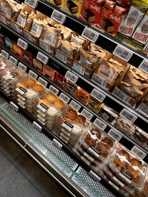 Erewhon Santa Monica by null