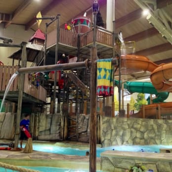 Great Wolf Lodge - Back side of kid's treehouse splash tower. I think we had maybe 40 other people in the whole park on an October Tues evening. - Resorts Near Me - Grapevine, Texas Great Wolf Lodge - Back side of kid's treehouse splash tower. I think we had maybe 40 other people in the whole park on an October Tues evening. - Resorts Near Me - Grapevine, Texas