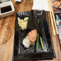 Spicy tuna hand roll