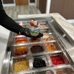 Chill Stop Cafe Rolled Ice Cream & Bubble Tea