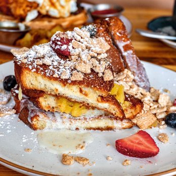 Hatch 44 Cafe - Peaches N' Cream - Cafes Near Me - Metuchen, New Jersey