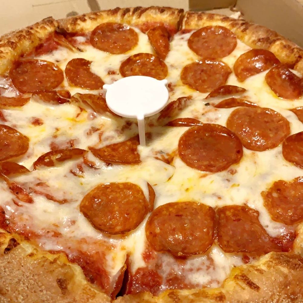El Monte Pizza Co - Medium pepperoni pizza - Pizza Near Me - El Monte, California El Monte Pizza Co - Medium pepperoni pizza - Pizza Near Me - El Monte, California