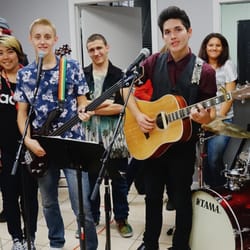 Visalia Music School - School of Pop, Rock and Blues is open every night of the week. This is the Monday night group who sing 'Sugar', 'Budapest',&'Stay with Me',