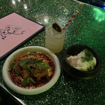 Shuggie’s - Exploding Fish + Garlic Bites + Ginger Lime Soda - Wine Bars Near Me - San Francisco, California Shuggie’s - Exploding Fish + Garlic Bites + Ginger Lime Soda - Wine Bars Near Me - San Francisco, California