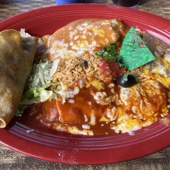 Yolanda's Mexican Cafe - Combo with taco, relleno, enchiladas, rice and beans. - Mexican Near Me - Oxnard, California