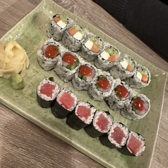 Oishii Japanese Bistro - Sushi Bars Near Me - Powell, Ohio Oishii Japanese Bistro - Sushi Bars Near Me - Powell, Ohio