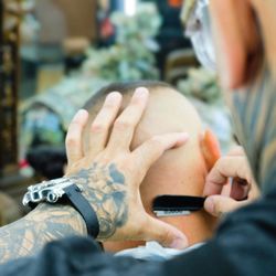 Rays Barbershop - Servicios disponibles/ available services