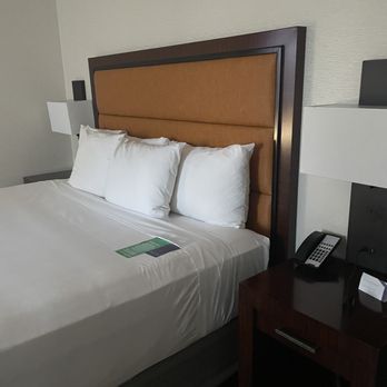 Hyatt Regency Phoenix - Hotels Near Me - Phoenix, Arizona