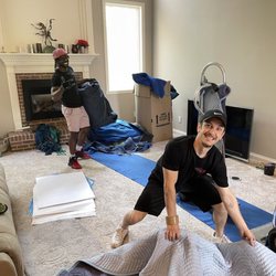 Dalton Moving - Happy employees hard at work Always going above the beyond what is expected