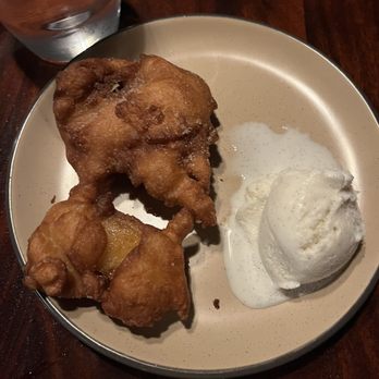 Harry’s bbq - Apple fritters - Cocktail Bars Near Me - New Bern, North Carolina Harry’s bbq - Apple fritters - Cocktail Bars Near Me - New Bern, North Carolina