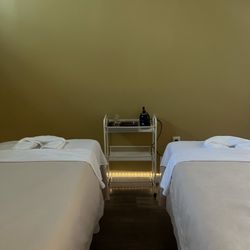 Realax Herbal Spa & Massage - Couple room
