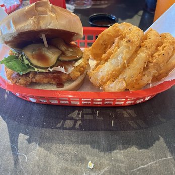 Burgers@ Apollo - "The DMV" chicken sandwich with onion rings - Burgers Near Me - Camp Springs, Maryland