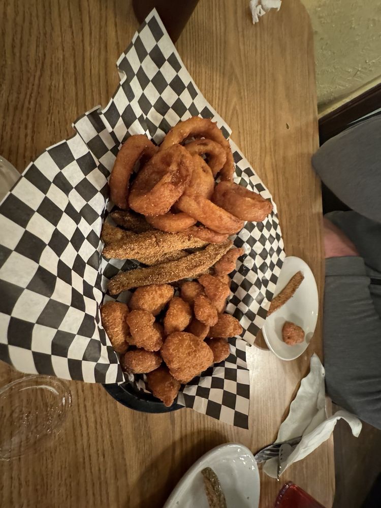 Food from Main Street Barbecue